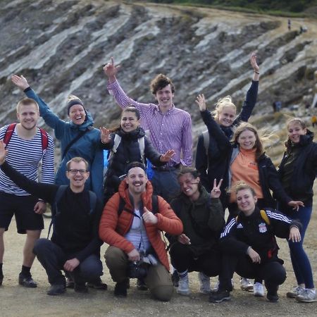 Thalia Homestay & Ijen Bromo Tour بانيووانجى المظهر الخارجي الصورة