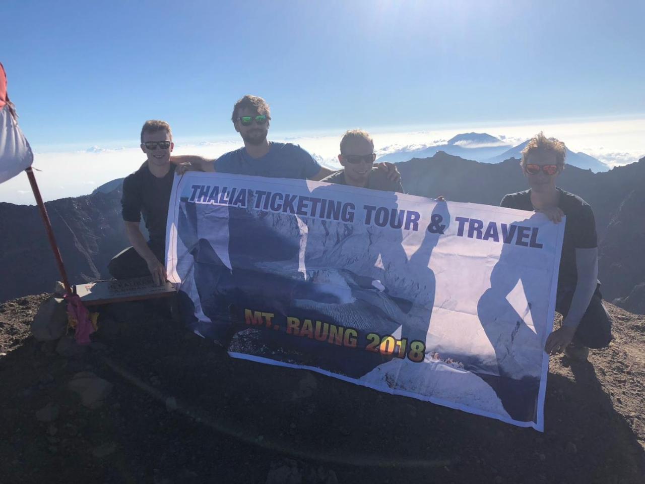 Thalia Homestay & Ijen Bromo Tour بانيووانجى المظهر الخارجي الصورة