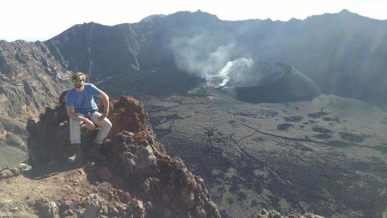 Thalia Homestay & Ijen Bromo Tour بانيووانجى المظهر الخارجي الصورة