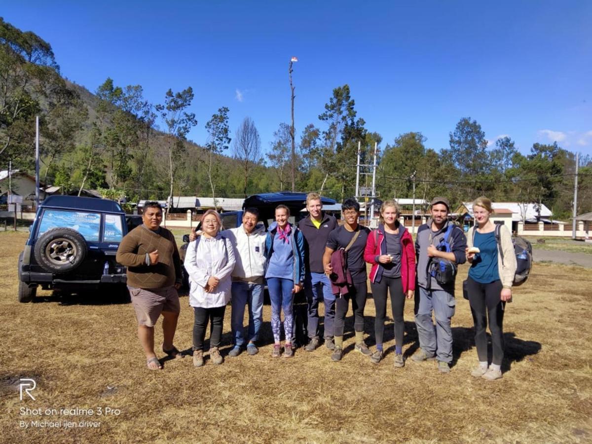 Thalia Homestay & Ijen Bromo Tour بانيووانجى المظهر الخارجي الصورة